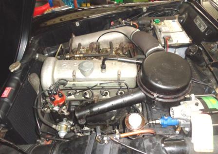 Restaurierter_Motor_Mercedes_Sportcoupe2
